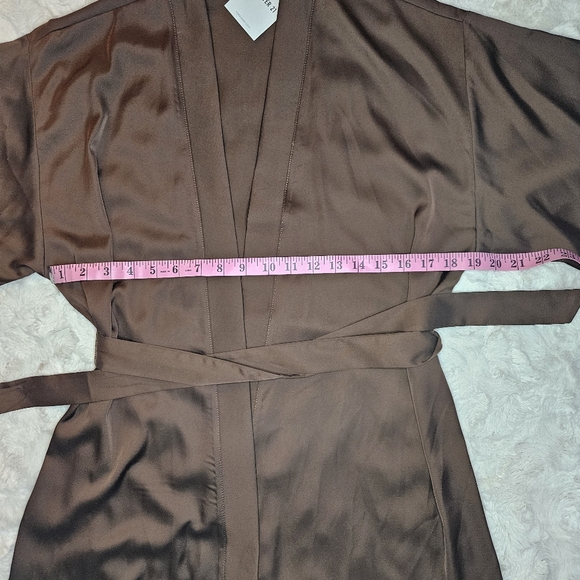 Silky Brown Robe - Picture 6 of 10